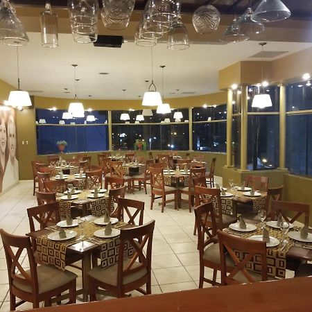 Hotel El Brujo La Merced トルヒーリョ エクステリア 写真